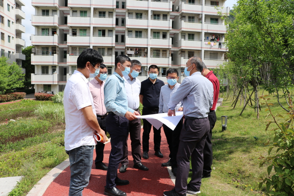 校领导深入鳝溪校区调研指导工作